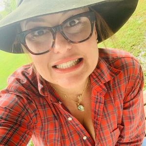 Meet your Posher, Marina